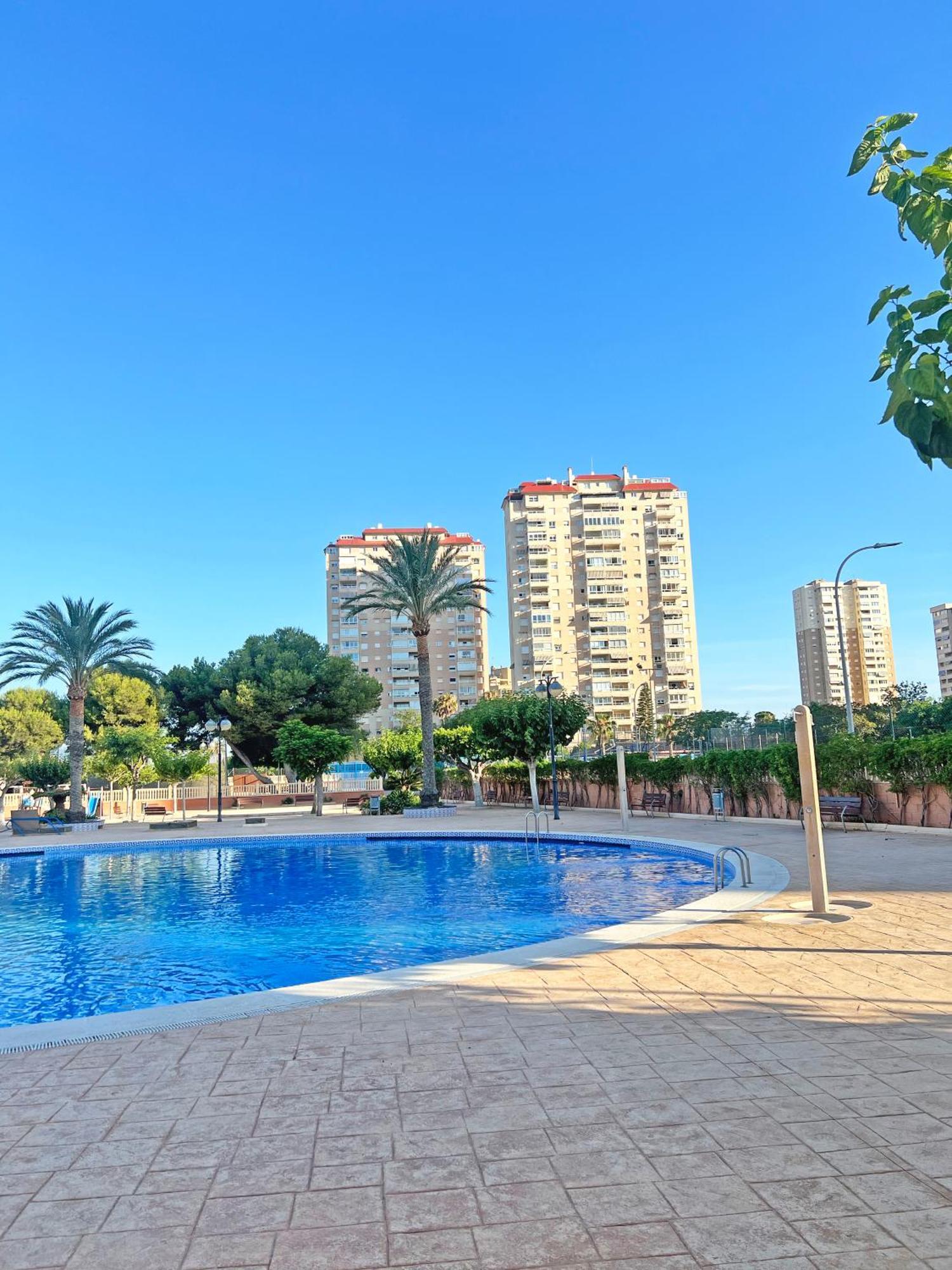דירות אל קאמפיו Coqueto Con Piscina, Nuevo A 50M Del Mar, Parking Gratis מראה חיצוני תמונה