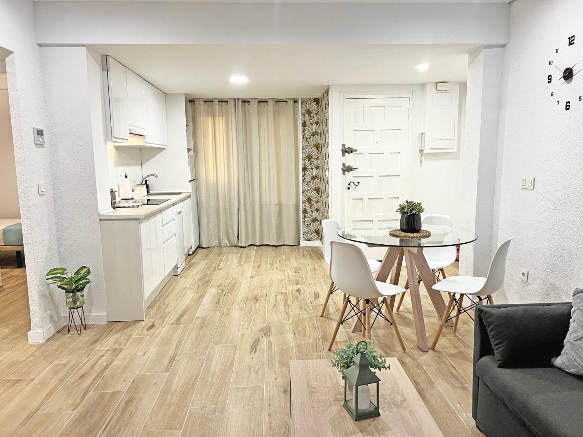 דירות אל קאמפיו Coqueto Con Piscina, Nuevo A 50M Del Mar, Parking Gratis מראה חיצוני תמונה