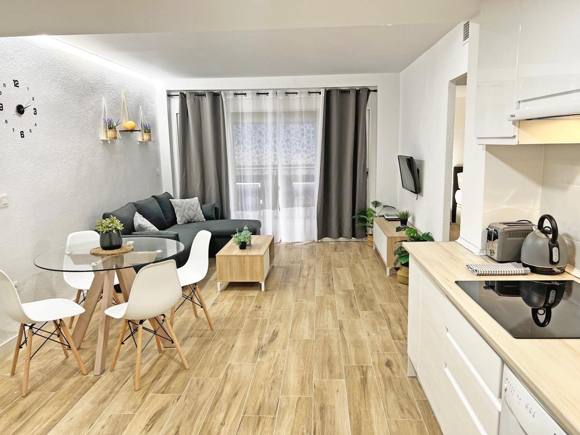דירות אל קאמפיו Coqueto Con Piscina, Nuevo A 50M Del Mar, Parking Gratis מראה חיצוני תמונה